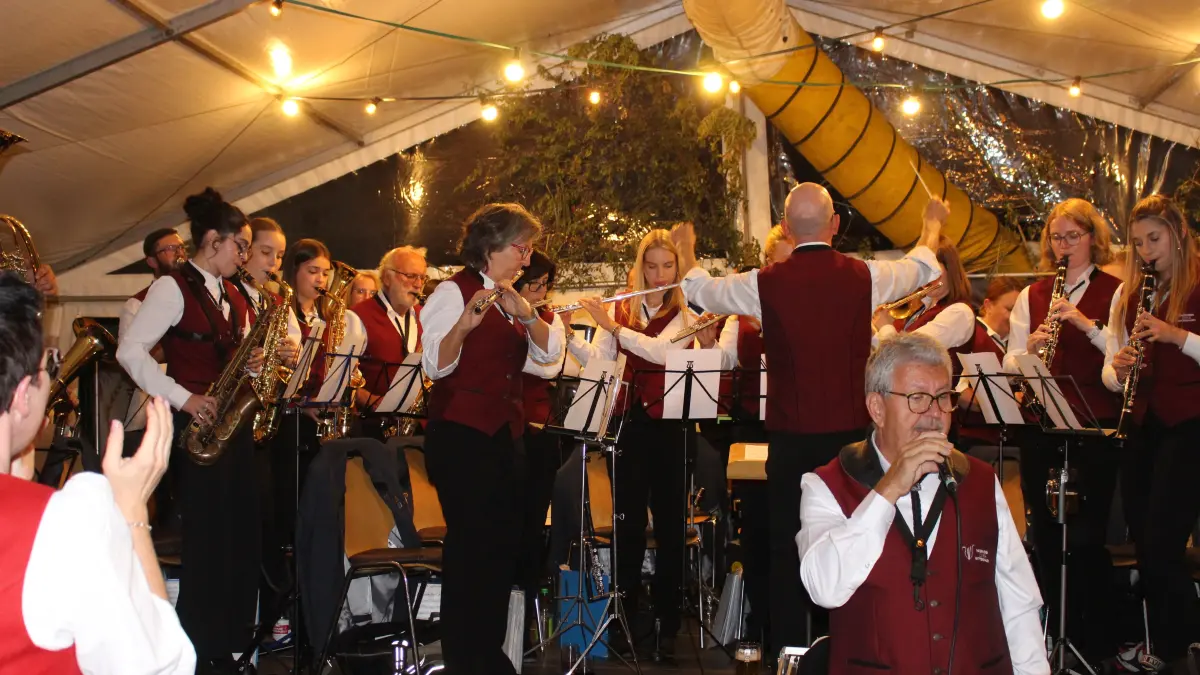 Beim Backhausfest in Wittershausen beweist sich der Musikverein Lyra einmal mehr als guter Gastgeber.