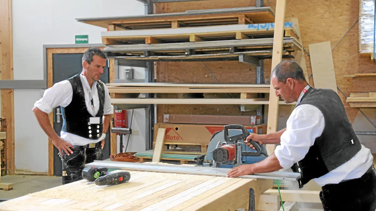 Für das leibliche Wohl der Besucherinnen und Besucher der Gewerbeschau in Ergenzingen ist mit Speisen und Getränken bestens gesorgt.