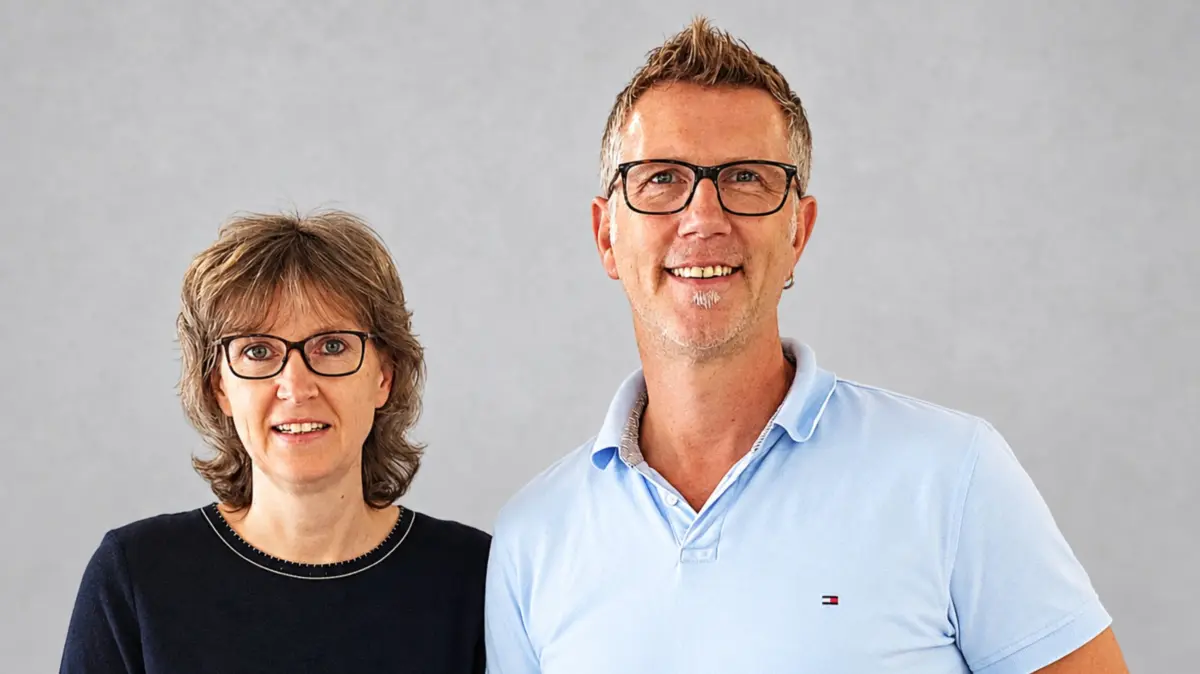 Ein eingespieltes Team: Andrea Steinebrunner und Christoph Braun organisieren seit 20 Jahren die große Ausbildungsbörse der Stadt Weil am Rhein.
