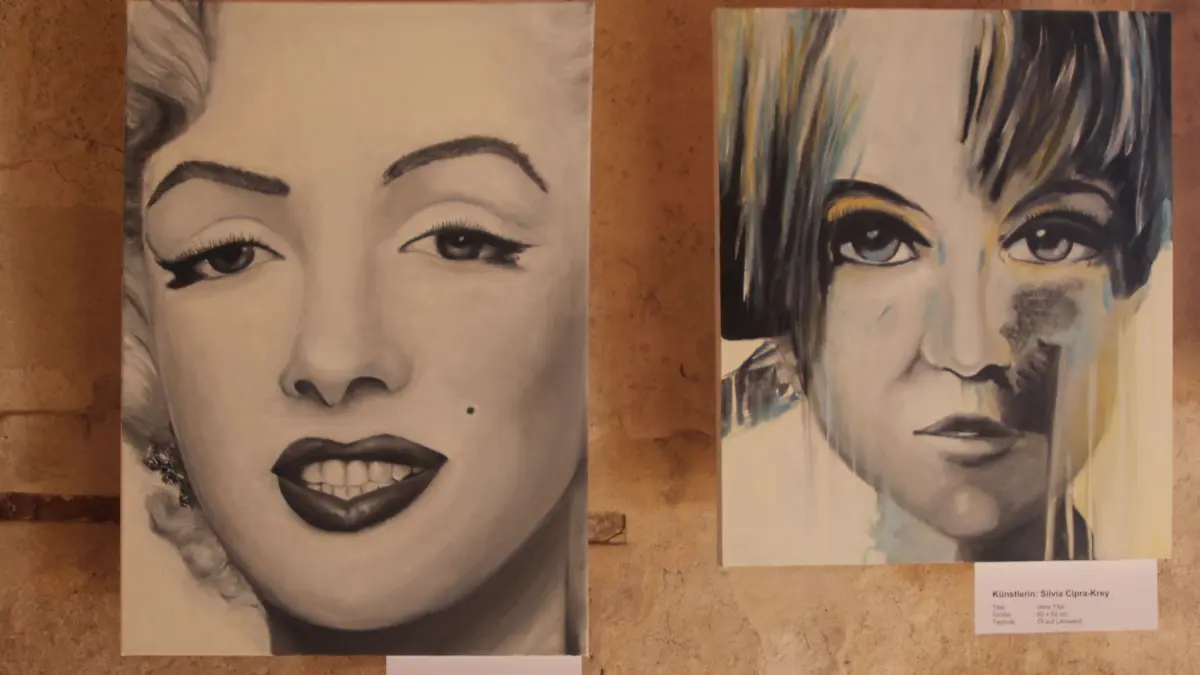 Sie hätte dieses Jahr ihren 100. Geburtstag gefeiert und darf auch in der Ausstellung des Künstlerkreises Steinen im Vogtshaus nicht fehlen: Kino-Ikone Marilyn Monroe, hier in einem Porträt von Silvia Cipra-Krey.