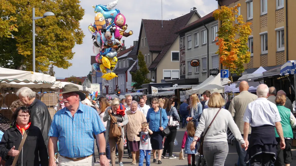 Beim traditionellen Kilbemarkt in Trossingen ist immer viel geboten – dementsprechend groß ist der Zuspruch der Gäste aus nah und fern.