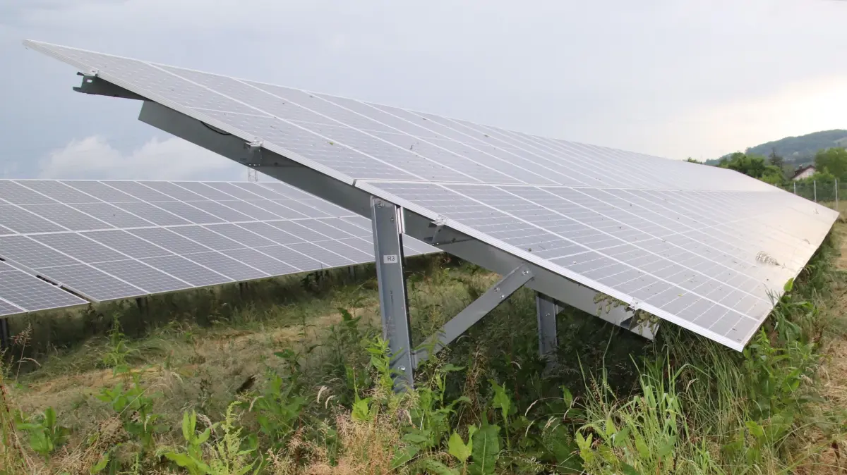 Ein Solarpark ähnlich dem in Eimeldingen soll auf einer renaturierten Wiese in Haltingen gebaut werd