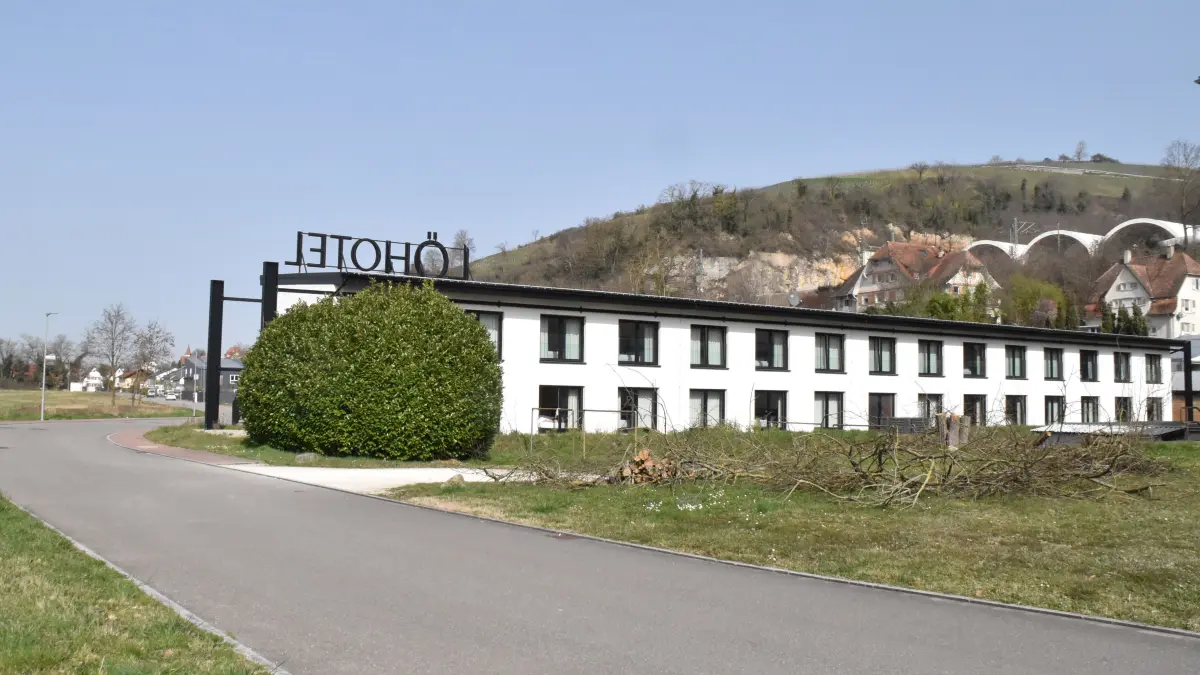 Nicht nur Grundstücke für Wohnhäuser sollen verkauft werden, im Gewerbegebiet Vollenburg West in Kleinkems sind nach dem Rückzug von Aldi und dm noch Gewerbeflächen zu haben (Archivbild).