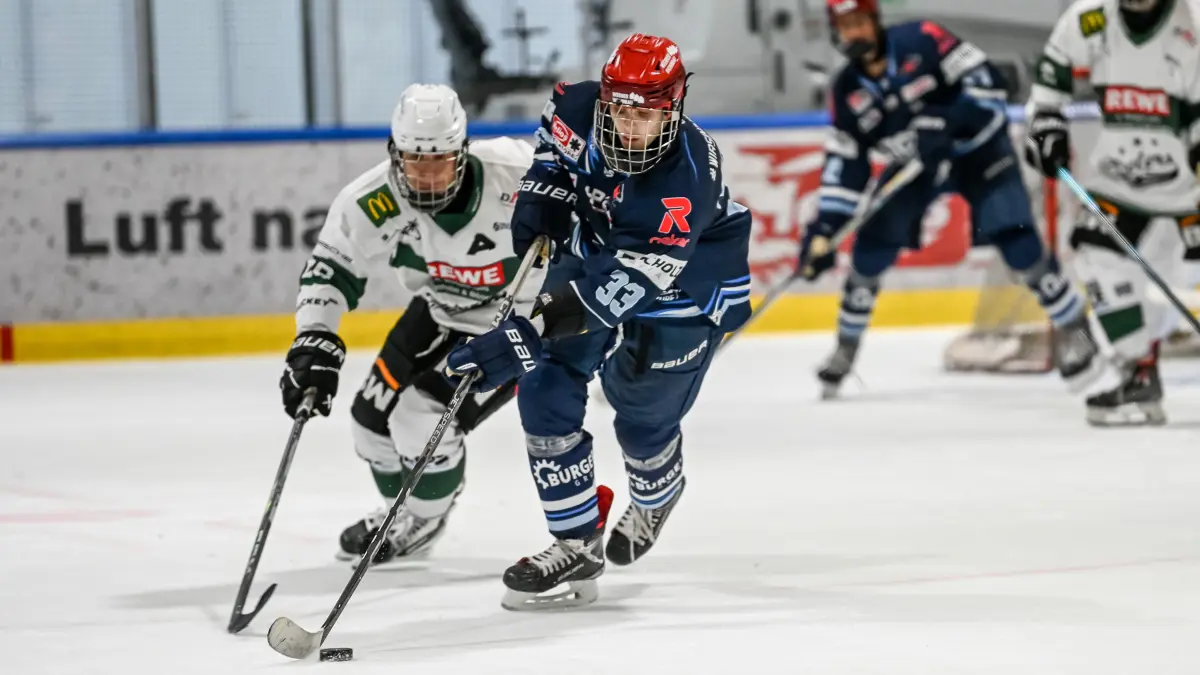Niks Meinarts (U20 Wild Wings Future #33)
beim Spiel U20 Wild Wings Future vs Bietigheim Steelers am 05.09.2026 in Schwenningen