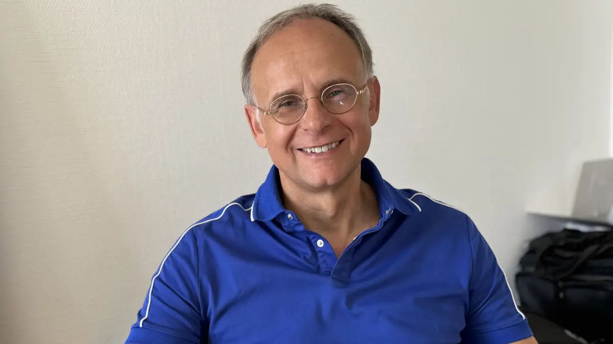 Klaus Krebs wohnt in direkter Nähe des neu geschaffenen Freizeitgeländes im Gebiet "Hohe Straße" und erklärt, weil er gegen ein internationales Picknick an diesem Ort war.