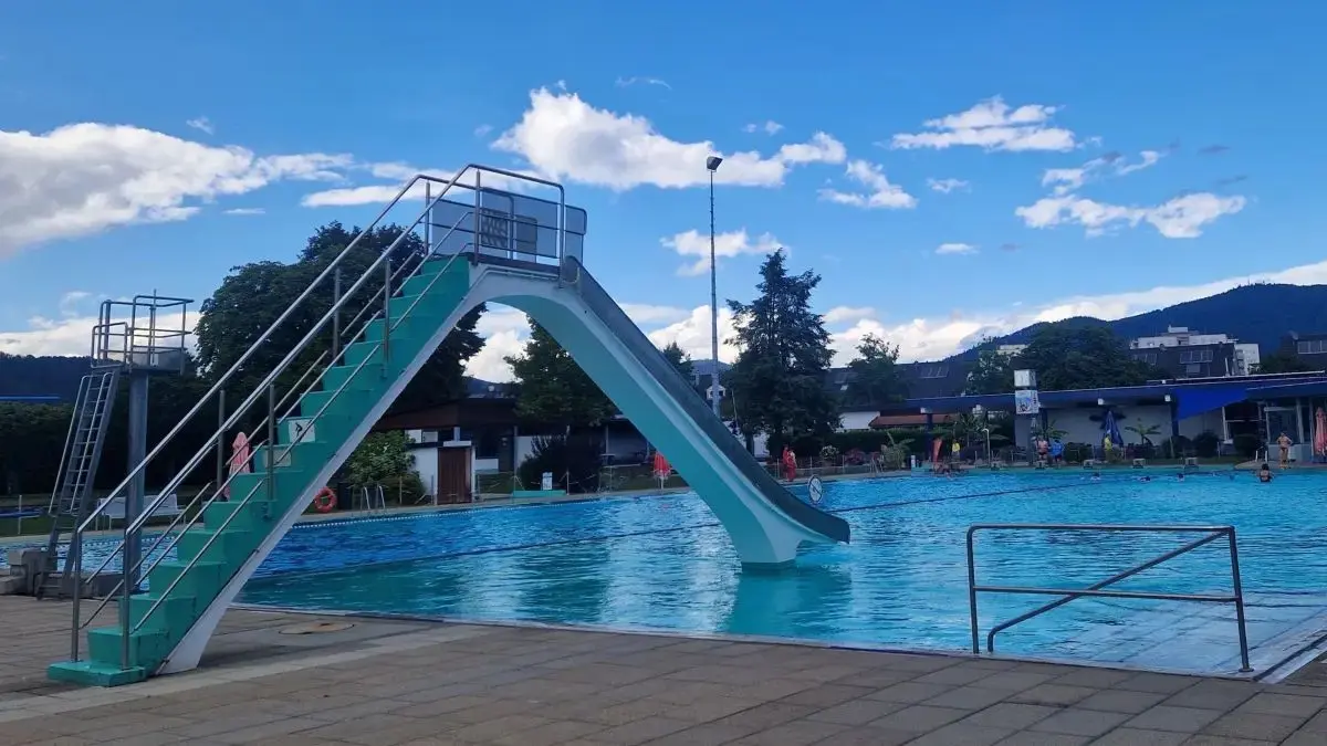 Fürs Freibad Schopfheim gibt es kein Geld vom Bund - aber vielleicht vom Land? Die CDU fordert die Stadt auf, Mittel zu beantragen.
