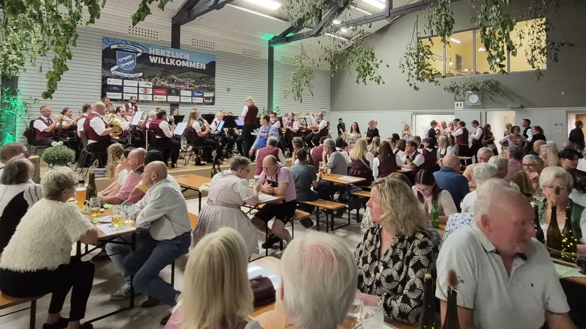 Südtiroler Abend XXL Hausen am Tann