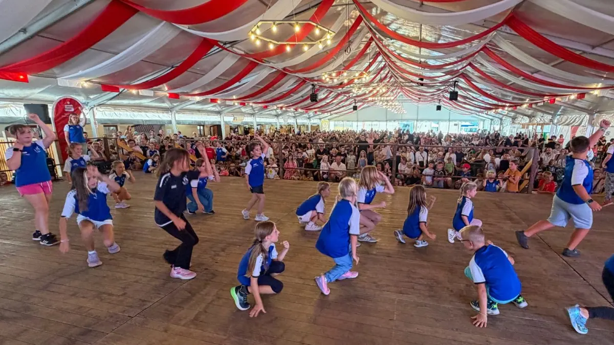 Die Kinder des TuS Efringen-Kirchen trugen ihren Teil zum Gelingen des Winzerfestes bei.