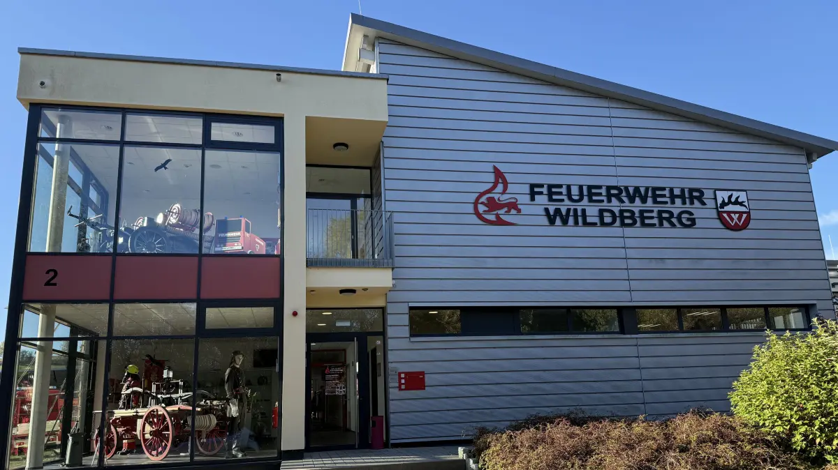Im Wildberger Feuerwehrhaus soll 2027 die gut 20 Jahre alte Funkzentrale erneuert werden.