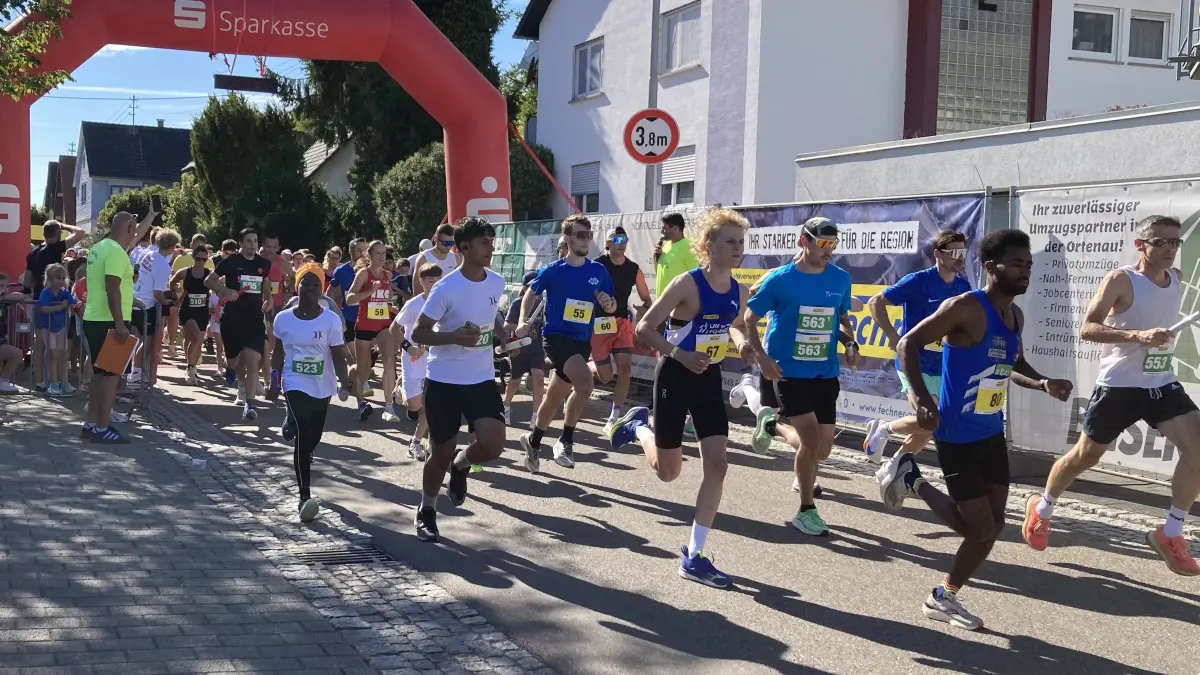 An den Start des neunten Schutterner Klosterlaufs gingen knapp 600 Sportbegeisterte