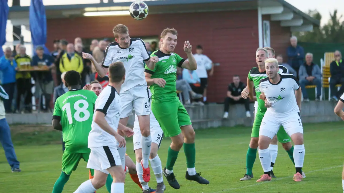 Die SG Zimmern II/Horgen, hier beim 4:1-Erfolg gegen den FC Grosselfingen, spielt bislang eine überragende Saison und ist punktgleich mit Tabellenführer FC 07 Albstadt.
