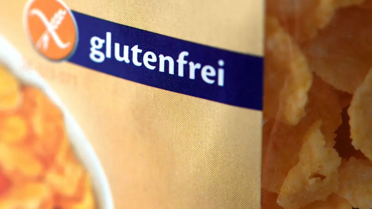 Glutenfrei-Hinweis auf einer Verpackung: Die durchgestrichene Ähre ist das Symbol, an dem glutenfreie Produkte zu erkennen sind. (zu dpa: «Glutenfrei als Trend – wann Verzicht wirklich sinnvoll ist»)