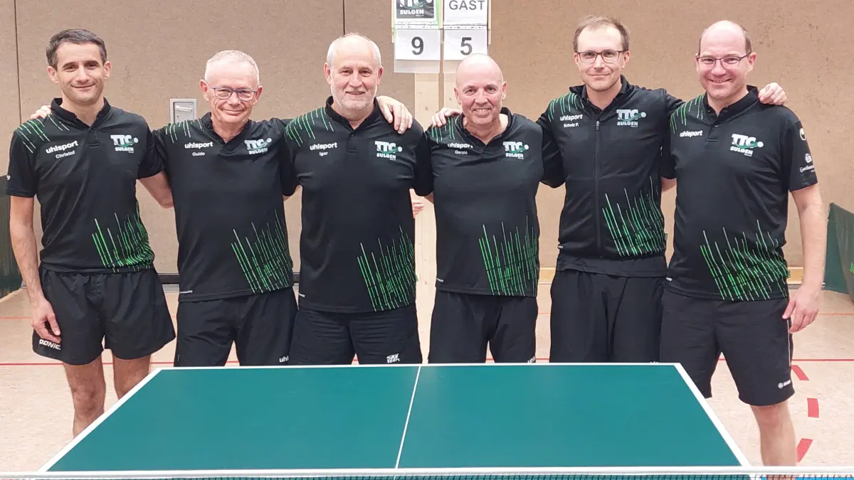 Der TTC Sulgen 2 (v.l. Christof Staiger, Guido Seckinger, Igor Deiwald, Gerold Fleig, Dirk Nyitrai, Markus Moosmann) ist mit einem Sieg gestartet.
