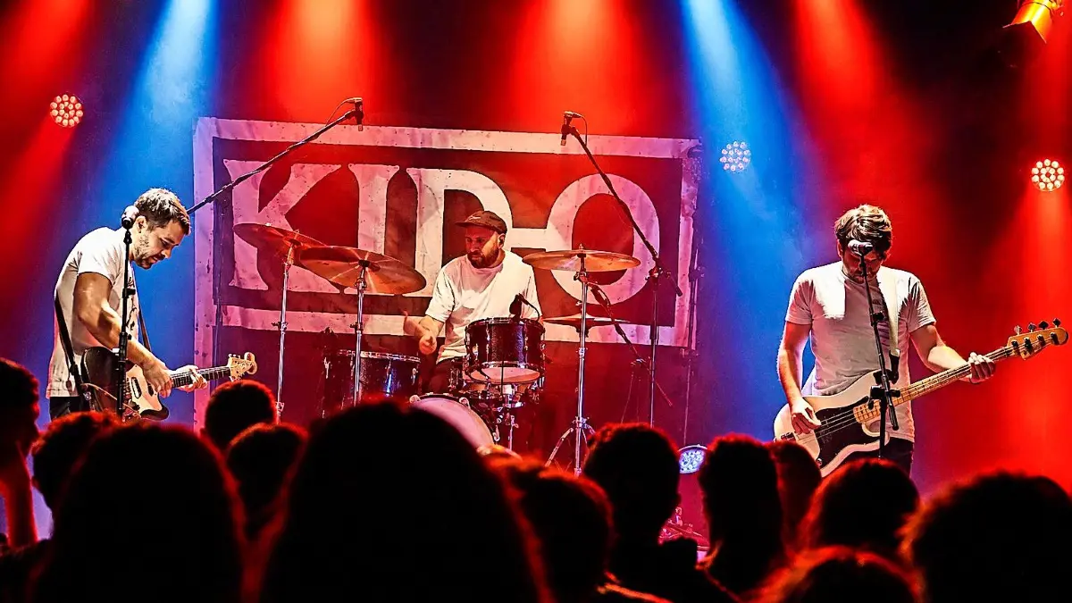 Die Band Kid-O brachte den Sound der 1990er in den Schlachthof.
