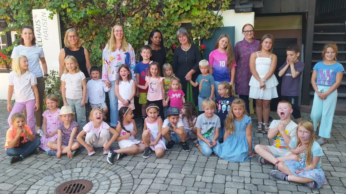 Gruppenbild der jungen Künstler
