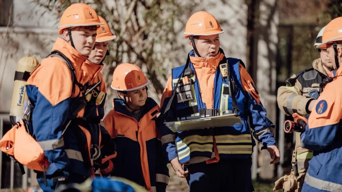 Die Jugendfeuerwehren aus Schopfheim und den Ortsteilen proben den Ernstfall.