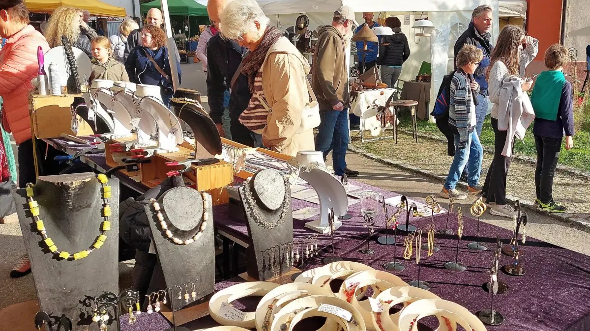 Vielfalt ist wieder Trumpf beim großen, am Samstag und Sonntag stattfindenden Kunsthandwerkermarkt in Holzen.