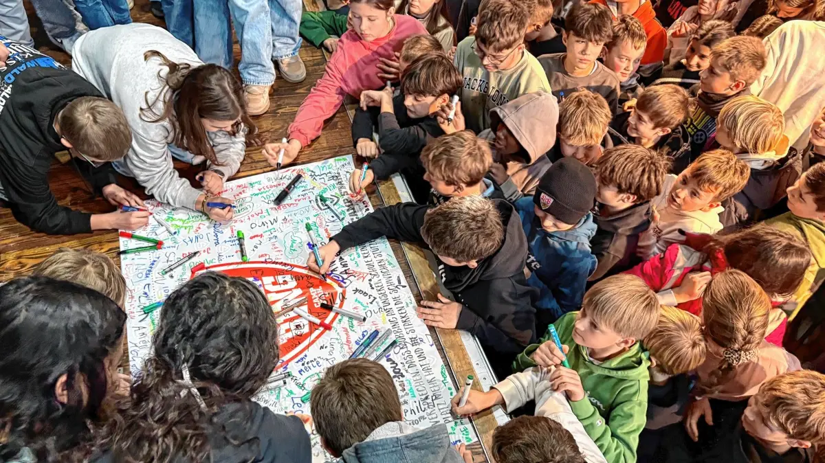 Nach dem Vortrag „Stoppt Mobbing“ von Carsten Stahl haben die Schulsozialarbeiterinnen am Bildungszentrum erhöhten Beratungsbedarf festgestellt.