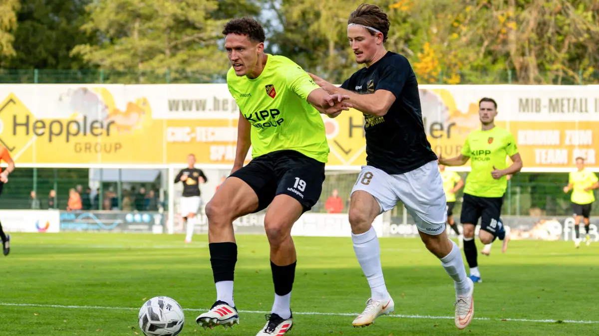 Kehrt nach überstandener Krankheit ins Team zurück: FCH-Spieler Lysander Skoda (links).