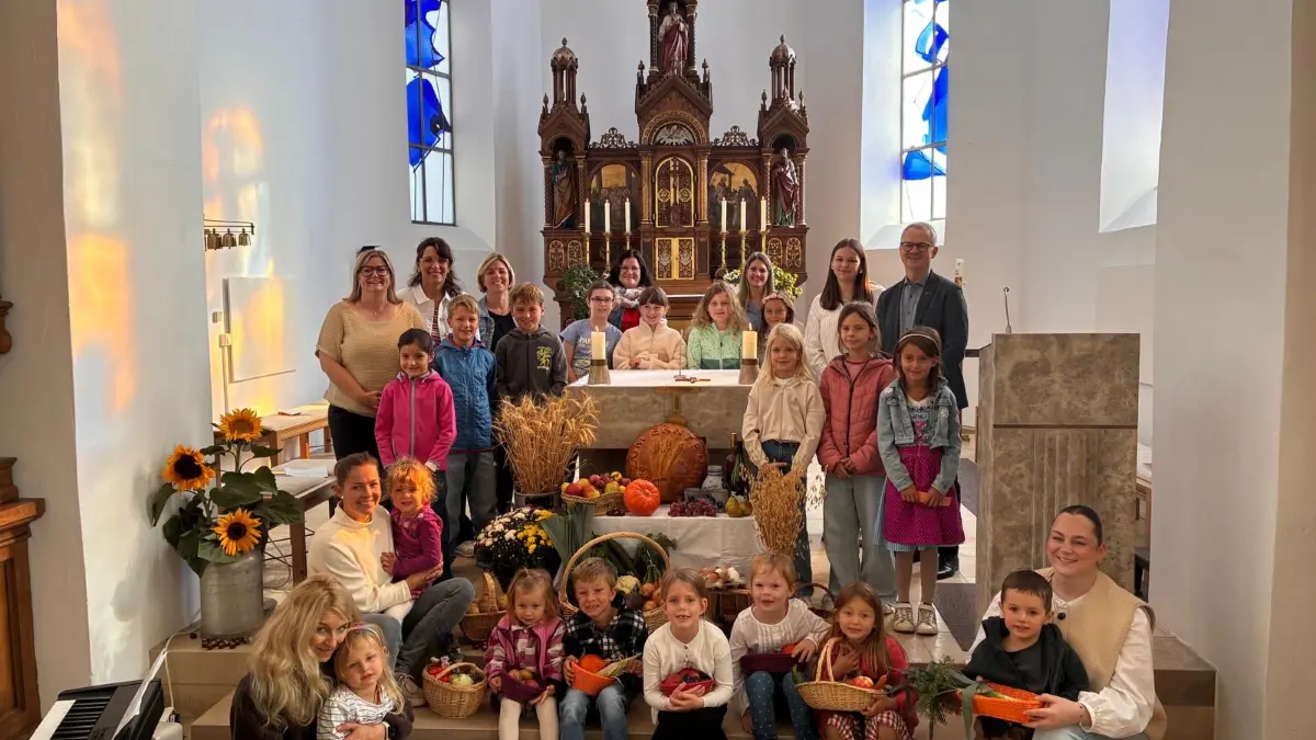 Erntedankgottesdienst in der St. Peter und Paul Kirche in Neukirch
