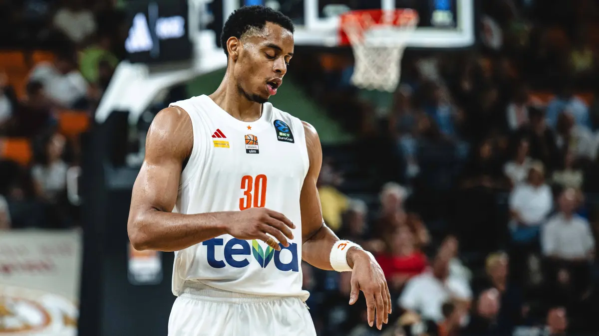 ratiopharm ulm v Balkan Botevgrad - BKT EuroCup 2026/2027: Jaylen Sims ratiopharm ulm Looks on during the BKT EuroCup 2026/2027 match between ratiopharm ulm and Balkan Botevgrad at ratiopharm Arena on September 30, 2026 in Neu Ulm, Germany. Photo by Harry Langer/DeFodi Images - *** Jaylen Sims of ratiopharm ulm watches during the 20262027 BKT EuroCup game between ratiopharm ulm and Balkan Botevgrad at ratiopharm Arena on September 30, 2026, in Neu Ulm, Germany. Photo by Harry Langer, DeFodi Images