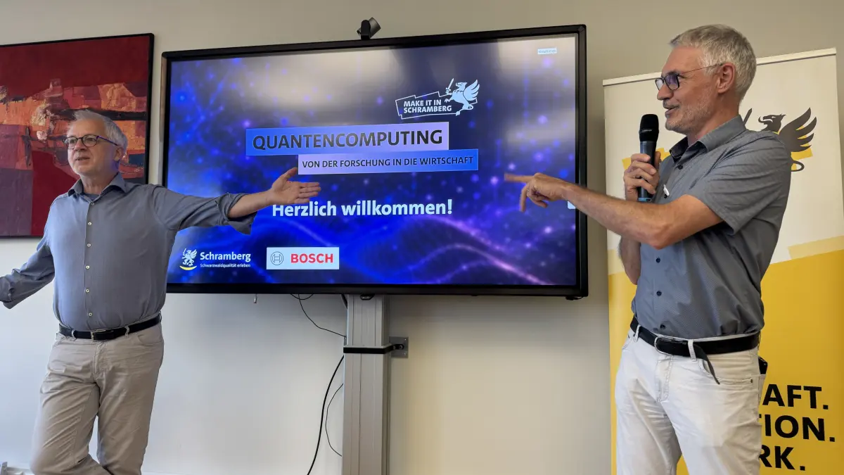 Bosch-Quantenexperte Thomas Strohm erklärt bei Brugger Magnetsysteme in Hardt, warum sich Mittelständler trotzdem jetzt mit Quantencomputern beschäftigen sollten.