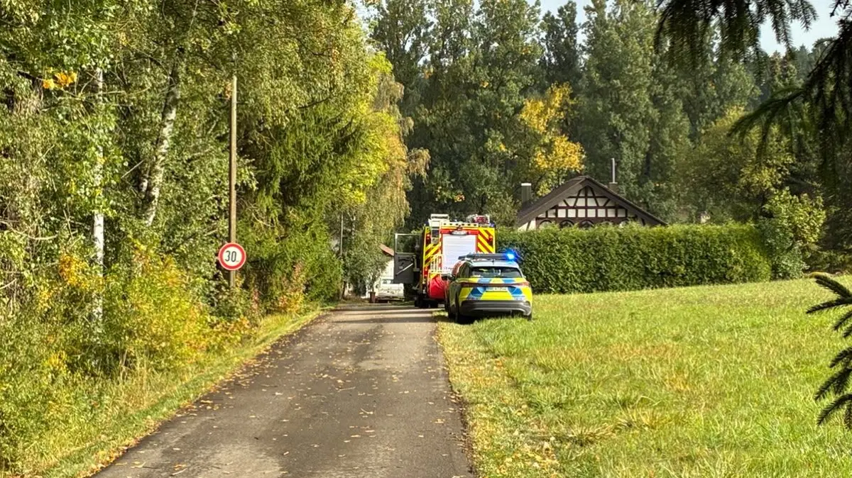 Die Feuerwehr und die Polizei im Einsatz.