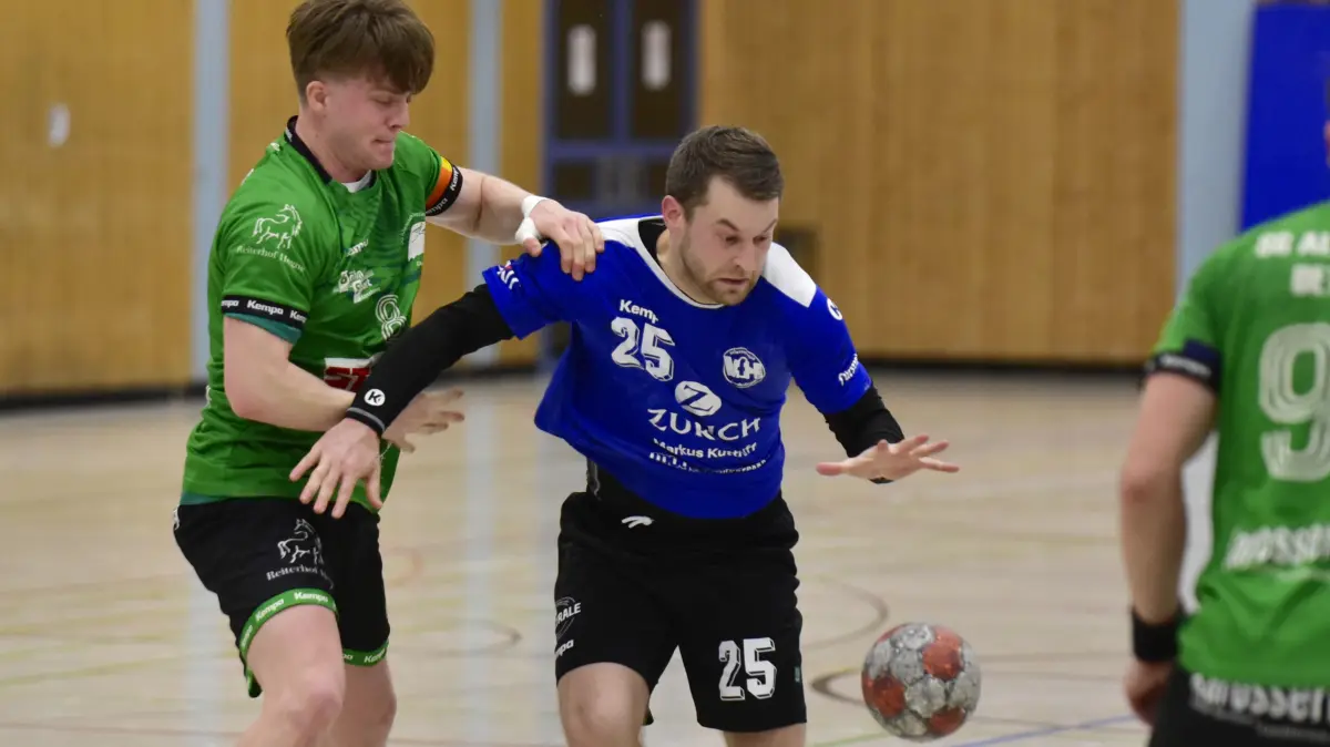 HSG Schwenningen (blau) - Allensbach/Dettingen-Wallhausen (grün) 38:35, 25 Patrick Teubert