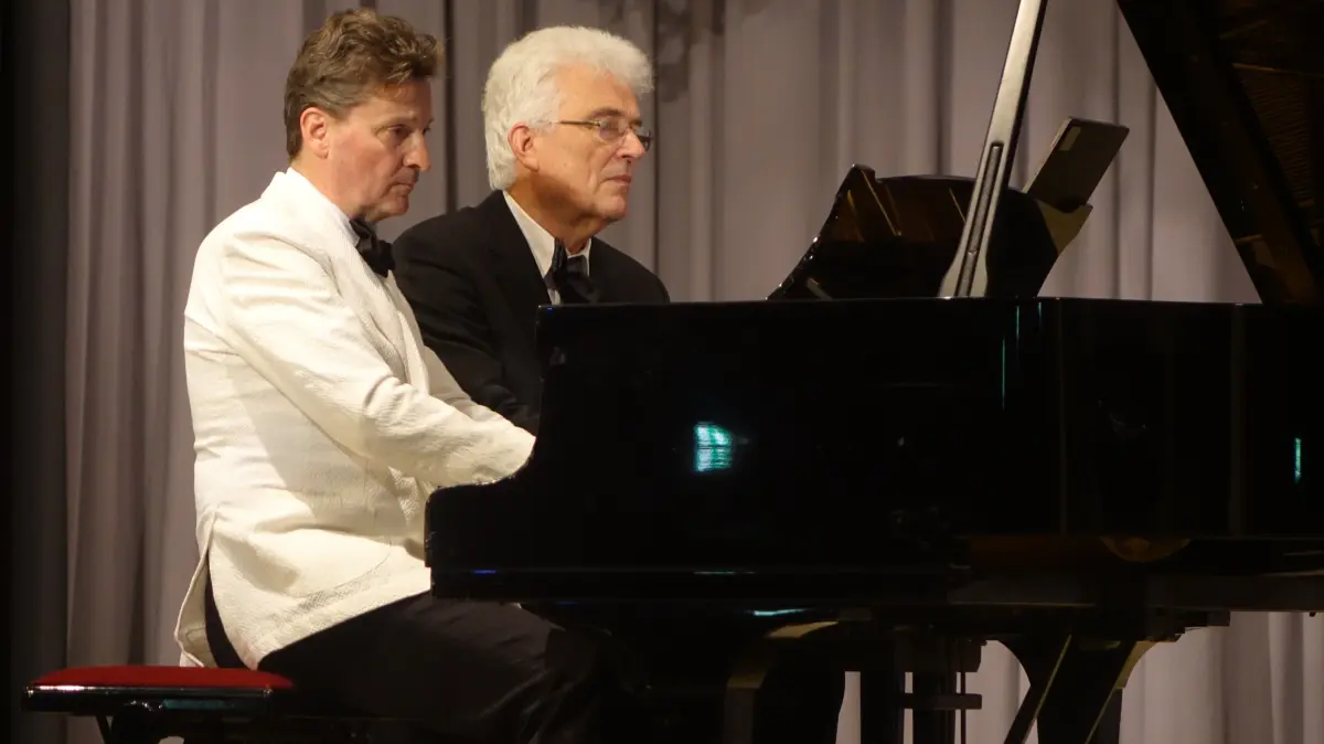 Christoph Soldan und Guido Heinke harmonierten als Klavierduo im Haus der Begegnung bestens.