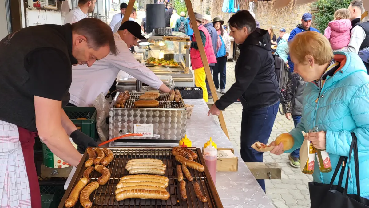 Gutes Essen aus tierfreundlicher Haltung gibt es beim URIA-Hoffest am Sonntag,11. Oktober, in Ostdorf.