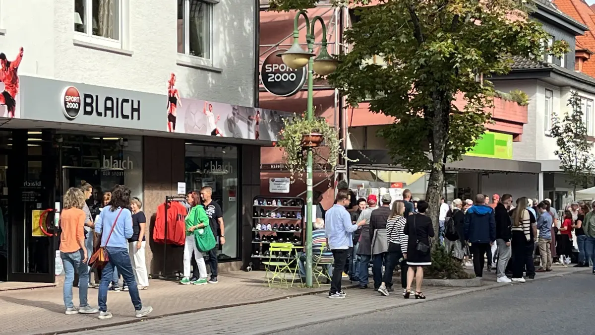 Die Einzelhändler bieten verschiedene Aktionen