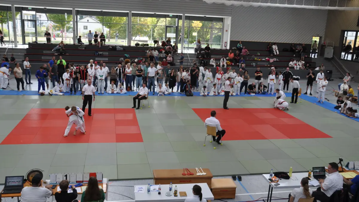 Beim 35. Eichberg-Turnier des Judo-Clubs Blumberg ist sportlich viel geboten. Über 150 Jugendliche beleben in der Eichbergsporthalle die Matten.