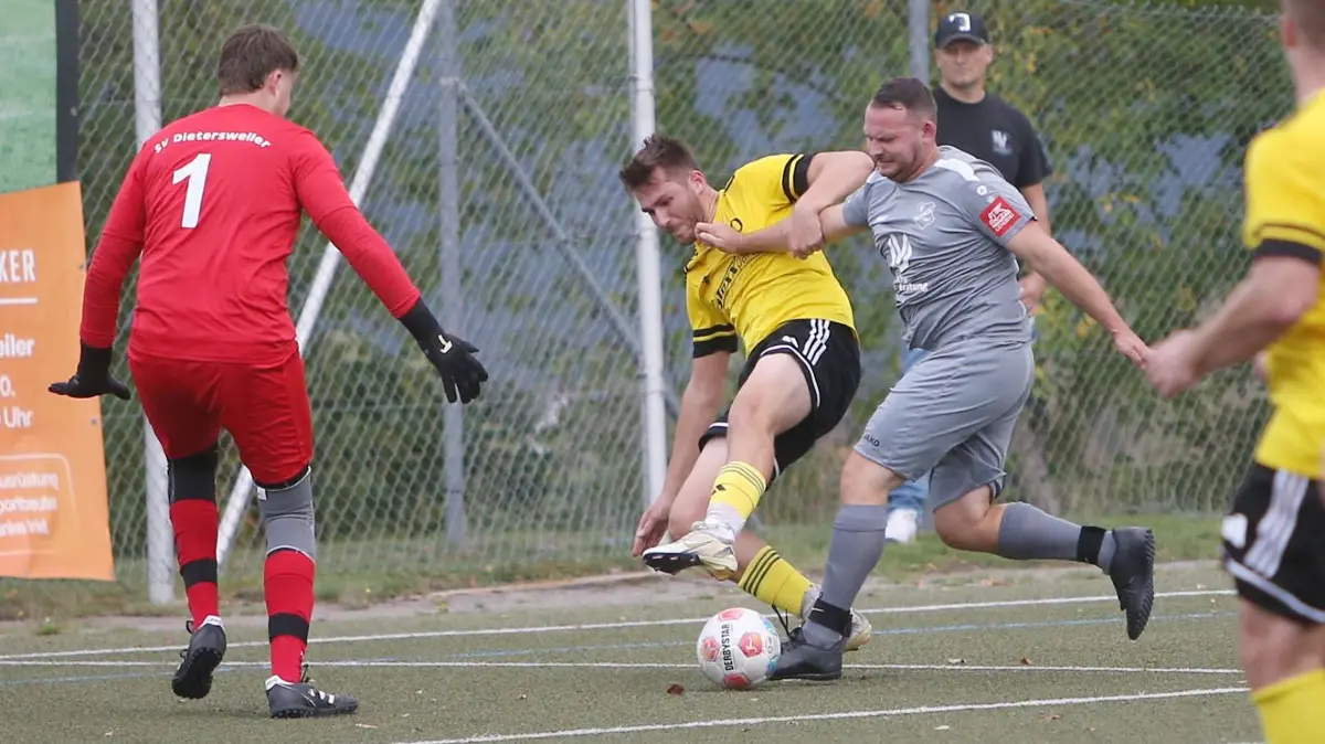 In den B-Ligen gingen die Meinungen am weitesten auseinander. Hier der SV Dietersweiler (in Grau) gegen den SV Oberiflingen in der Kreisliga B3.