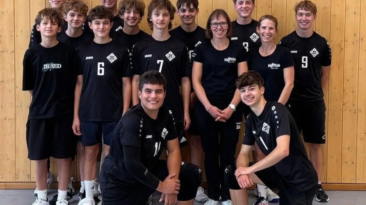 Das junge Team des TV Hausach mit seinen Trainerinnen Sabine Buchholz und Stefanie Baumann