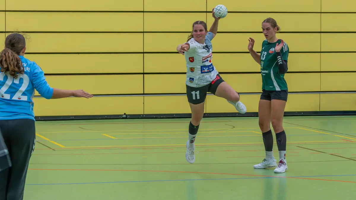 Die SG HCL (hier Simone Pühl) wartet weiter auf die ersten Punkte.