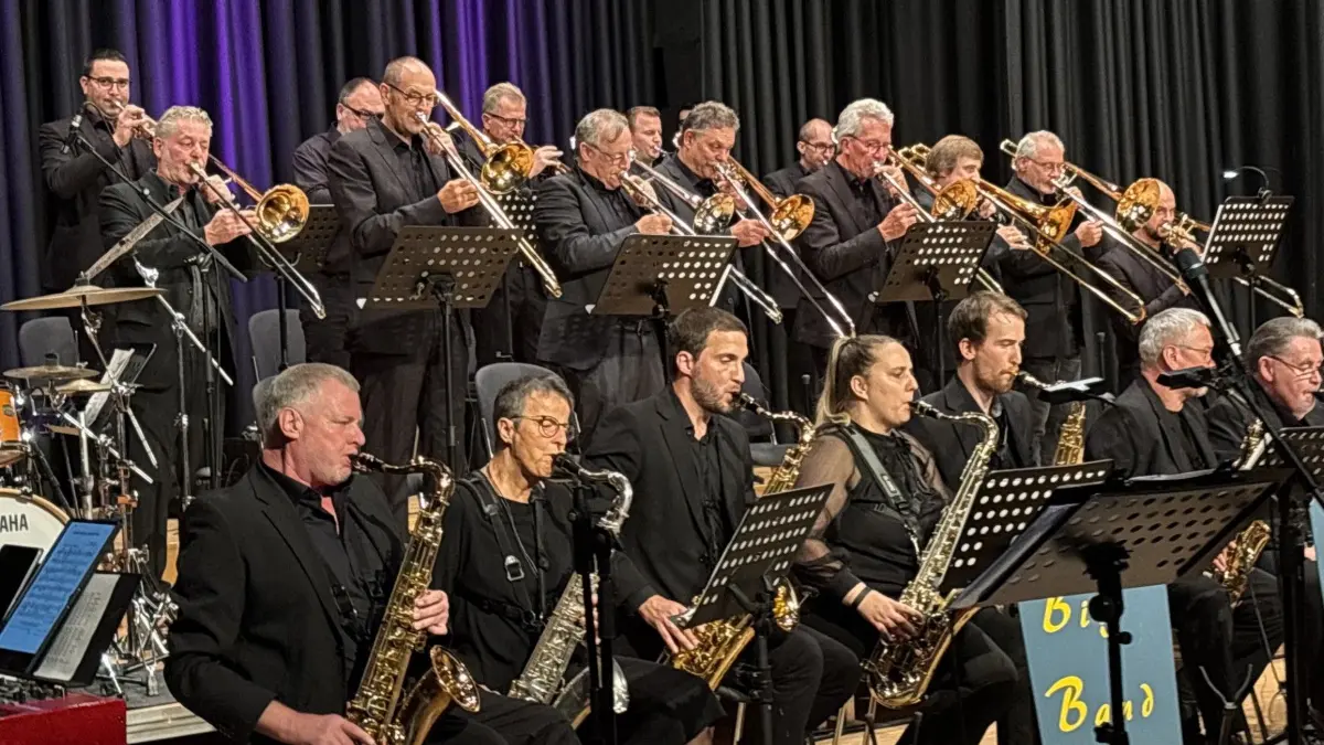 Die Big Band Fahrnau feierte mit einem furiosen Konzert in der Stadthalle ihr 25-jähriges Bestehen.
