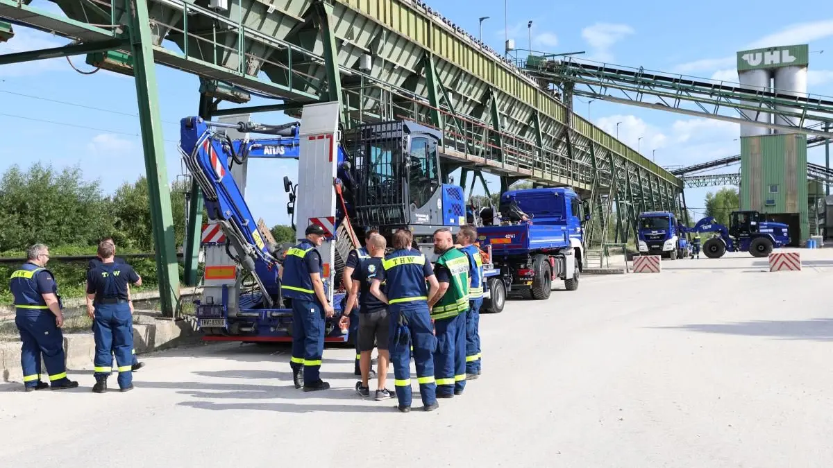 Bei der Übung wird auch das Kieswerk in Friesenheim geräumt.
