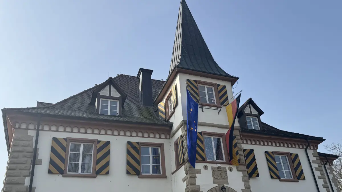 Die Doppik hat nun auch im Schliengener Rathaus in Wasserschloss Entenstein Einzug gehalten.