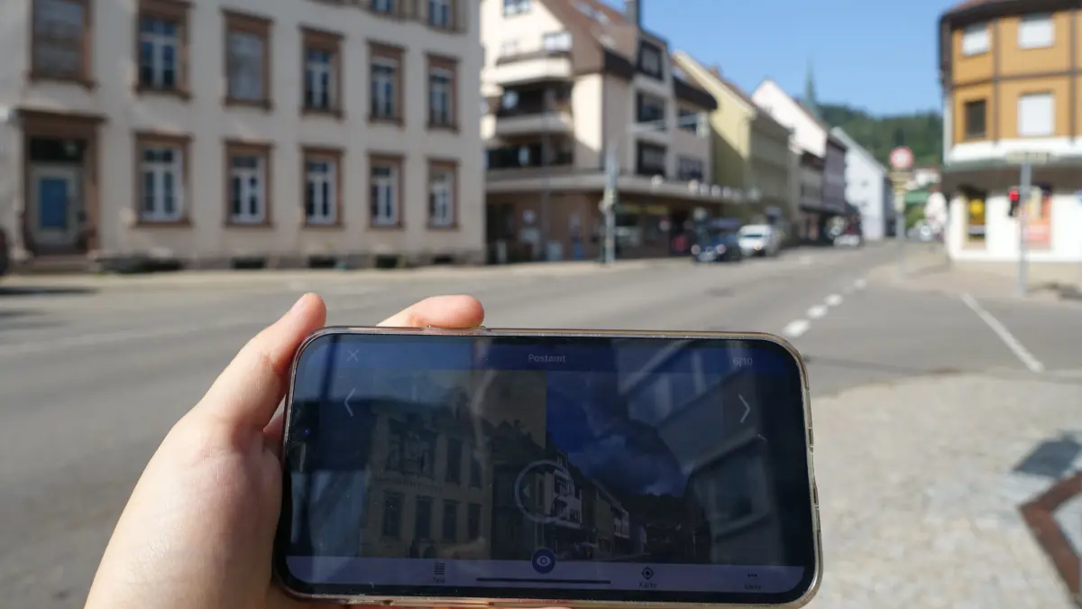 Der Rundgang führt durch Furtwangen – geleitet wird man mithilfe einer App vom eigenen Smartphone.