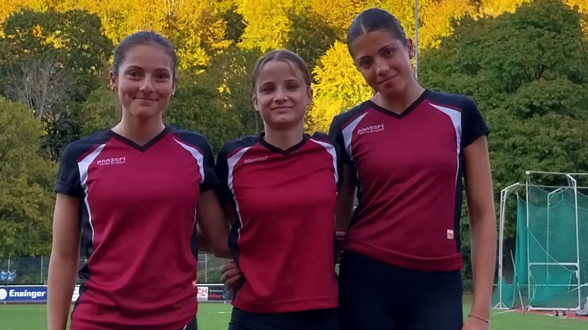 die Leichtathletinnen des TV Oberndorf, Lara Schneider, Alba Simon und Alina Marquardt (von links), glänzten mit starken Leistungen.