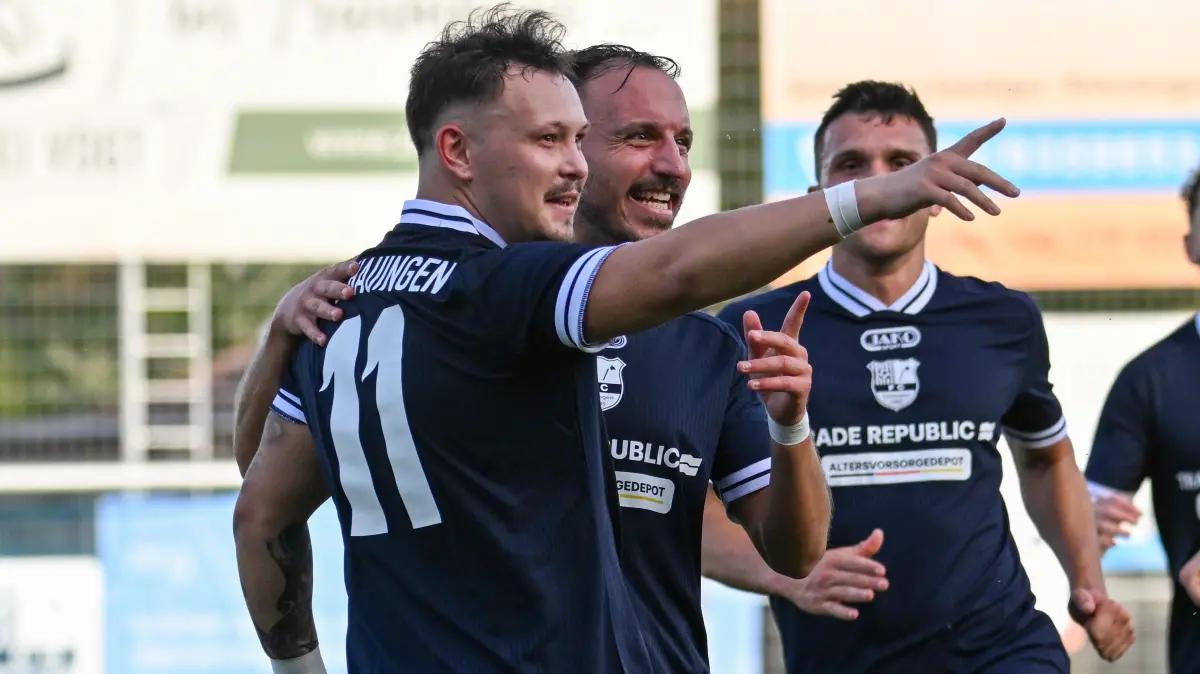 Patrik Mihaljevic (Nummer 11) und der FCH wollen auswärts jubeln.