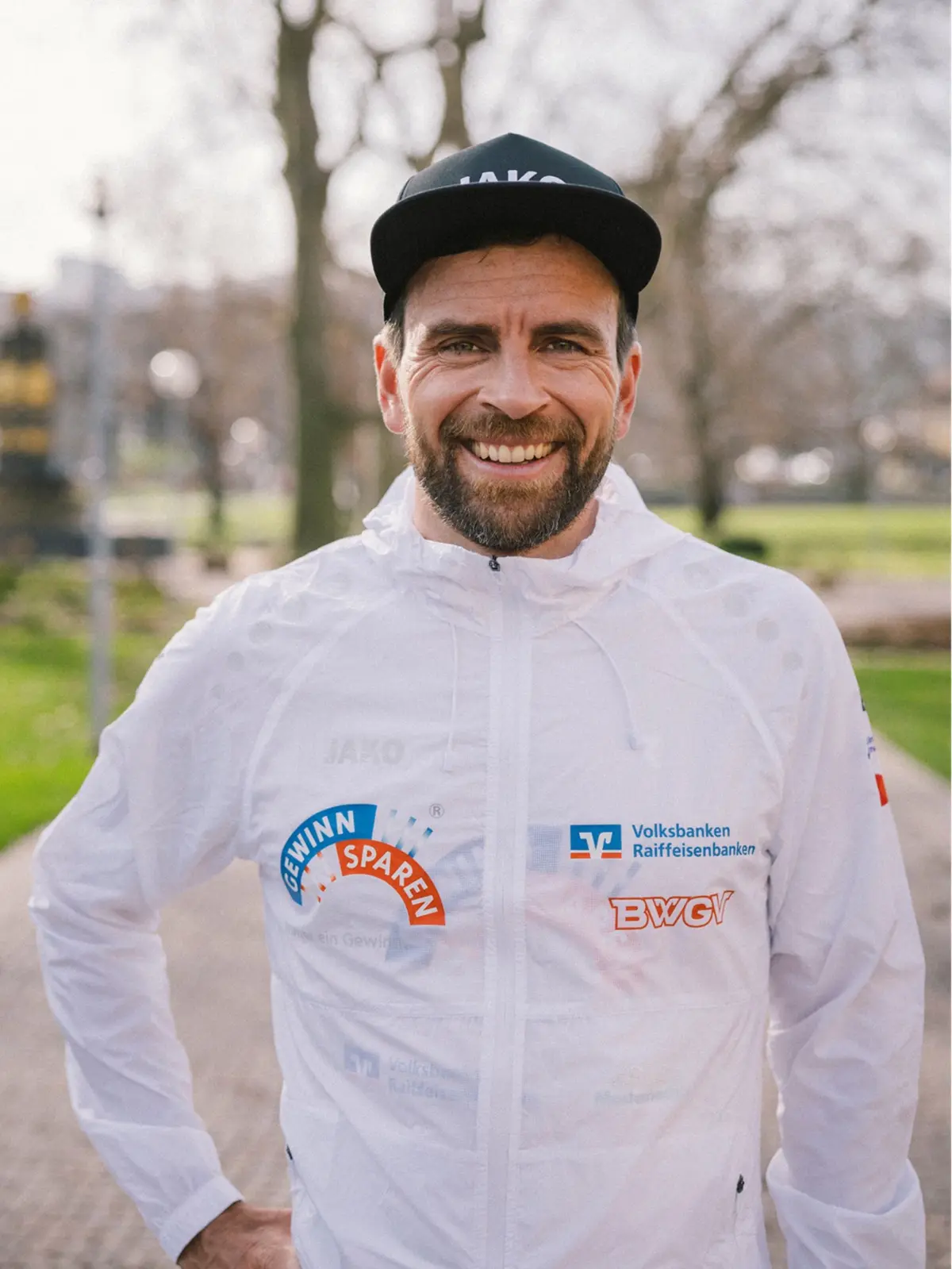 Der Ausdauersportler Jonas Deichmann ist Überraschungsgast beim Volksbanklauf am 18. Oktober in Rottweil.