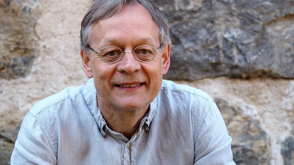 Walle (Walter-Hermann) Sayer liest im Kulturhuus Ried.