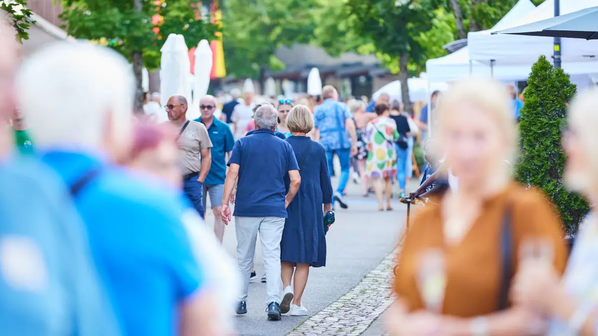 Die Luisenstraße in Badenweiler verwandelt sich am Sonntag in einen bunten Markt.