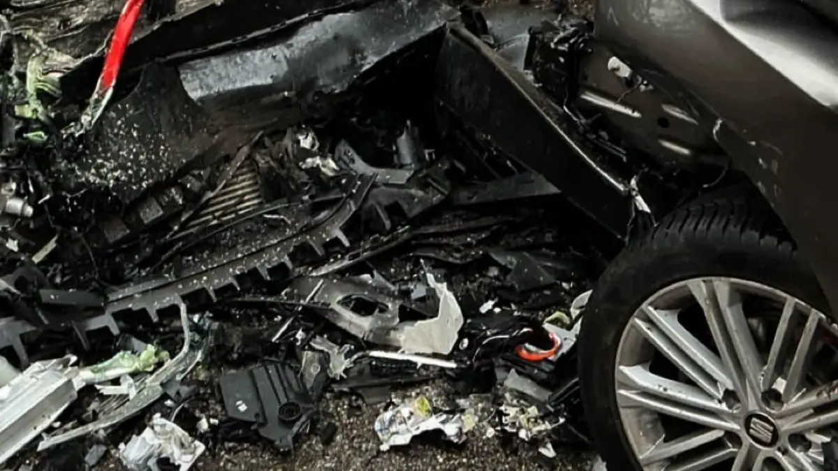 Der Blick auf die Unfallstelle auf der B 317