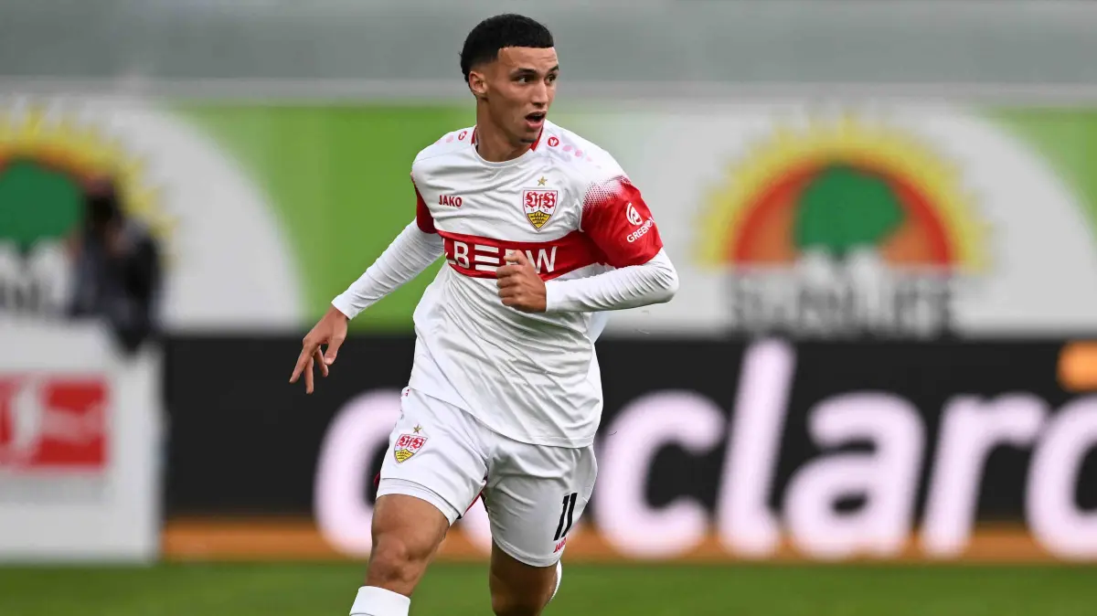 GER, Herren, 1.Bundesliga, Saison 2026-2027, SC Paderborn 07 - VfB Stuttgart: Paderborn, Home-Deluxe-Arena, 10.10.26, GER, Herren, 1.Bundesliga, Saison 2026-2027, SC Paderborn 07 - VfB Stuttgart Bild: Bilal EL KHANNOUSS Stuttgart DFL regulations prohibit any use of photographs as image sequences and/or quasi-video. Nordrhein-Westfalen Deutschland *** Paderborn, Home Deluxe Arena, October 10, 2026, GER, Men s, 1st Bundesliga, 20262027 season, SC Paderborn 07 vs. VfB Stuttgart. Photo: Bilal EL KHANNOUSS, Stuttgart. DFL regulations prohibit any use of photographs as image sequences and/or quasi-video. North Rhine-Westphalia, Germany