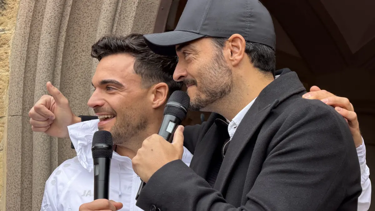 Stefano Zarrella startet zum "Stefano Zarrella Social Run" im Hof der Burg Hohenzollern.