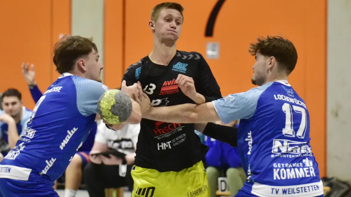 Handball TV St. Georgen (schwarz-gelb) – TV Weilstetten II (blau), 13 GEORG Julian Jerke