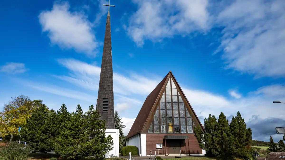 Die Peter-Julian-Eymard-Kirche in Haiterbach wurde vor 60 Jahren gebaut.