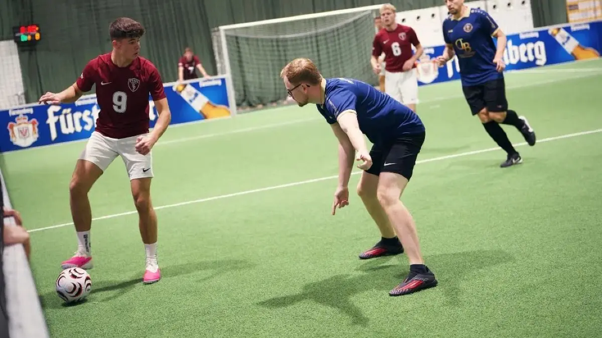 Der erste Spieltag der neuen Hero League in der Soccerhalle in Königsfeld war ein voller Erfolg.